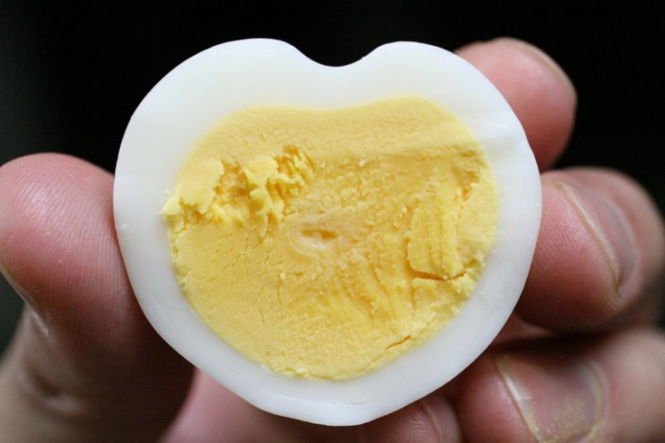 ハート型のゆで卵の作り方７